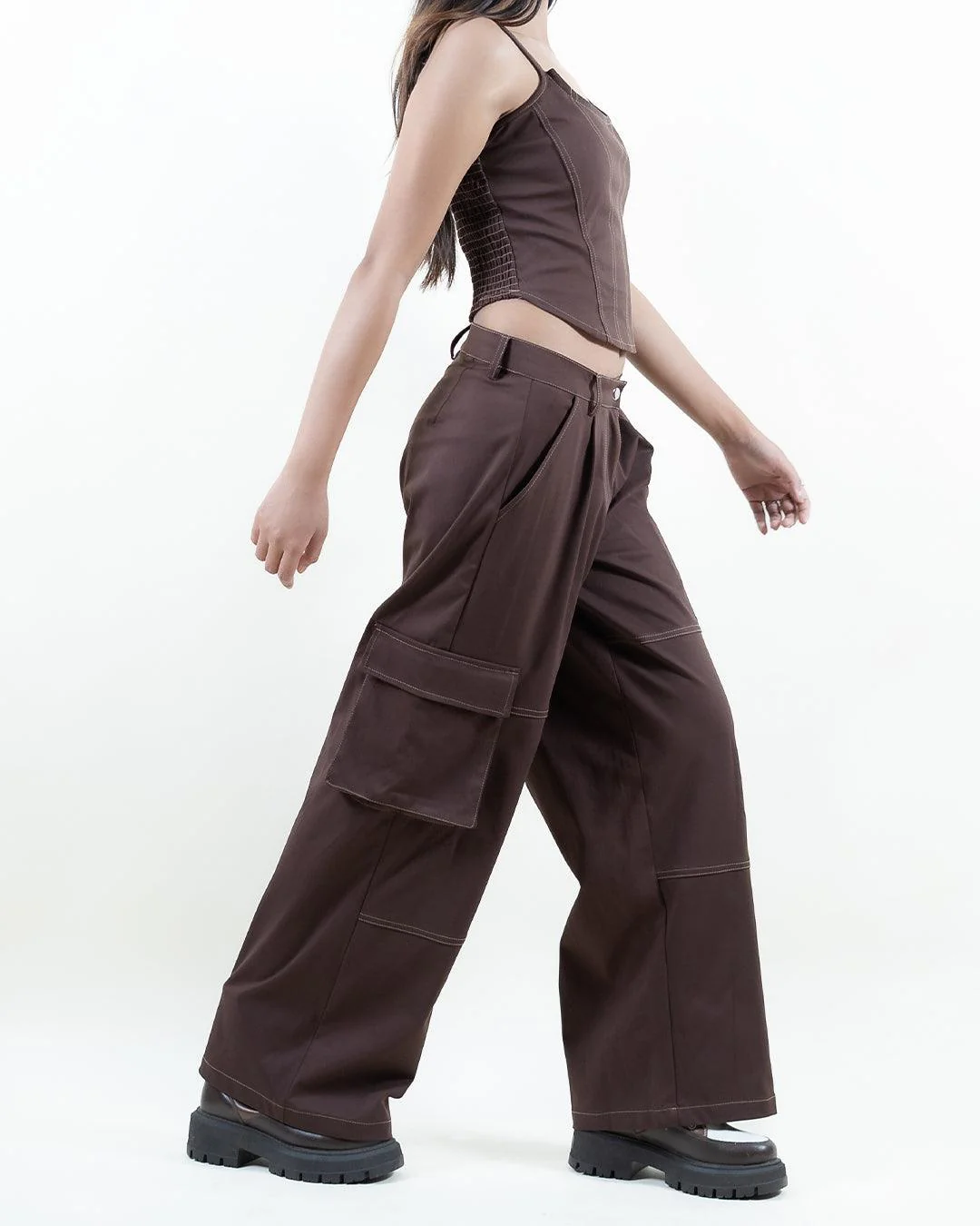 Autumn Trend Corset Style Crop Top & Y2K Baggy Fit Women Cargo In Chocolate Brown - Image 4
