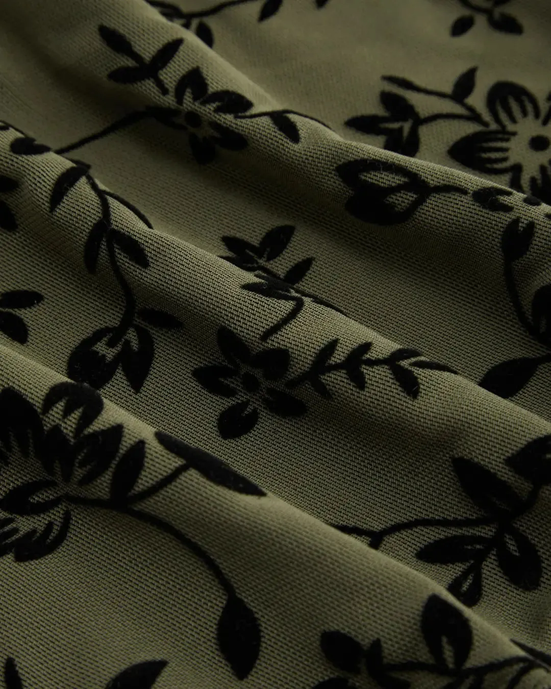 Mesh V-neck Floral Lettuce Trim Knotted Crop Cami Top - Image 5