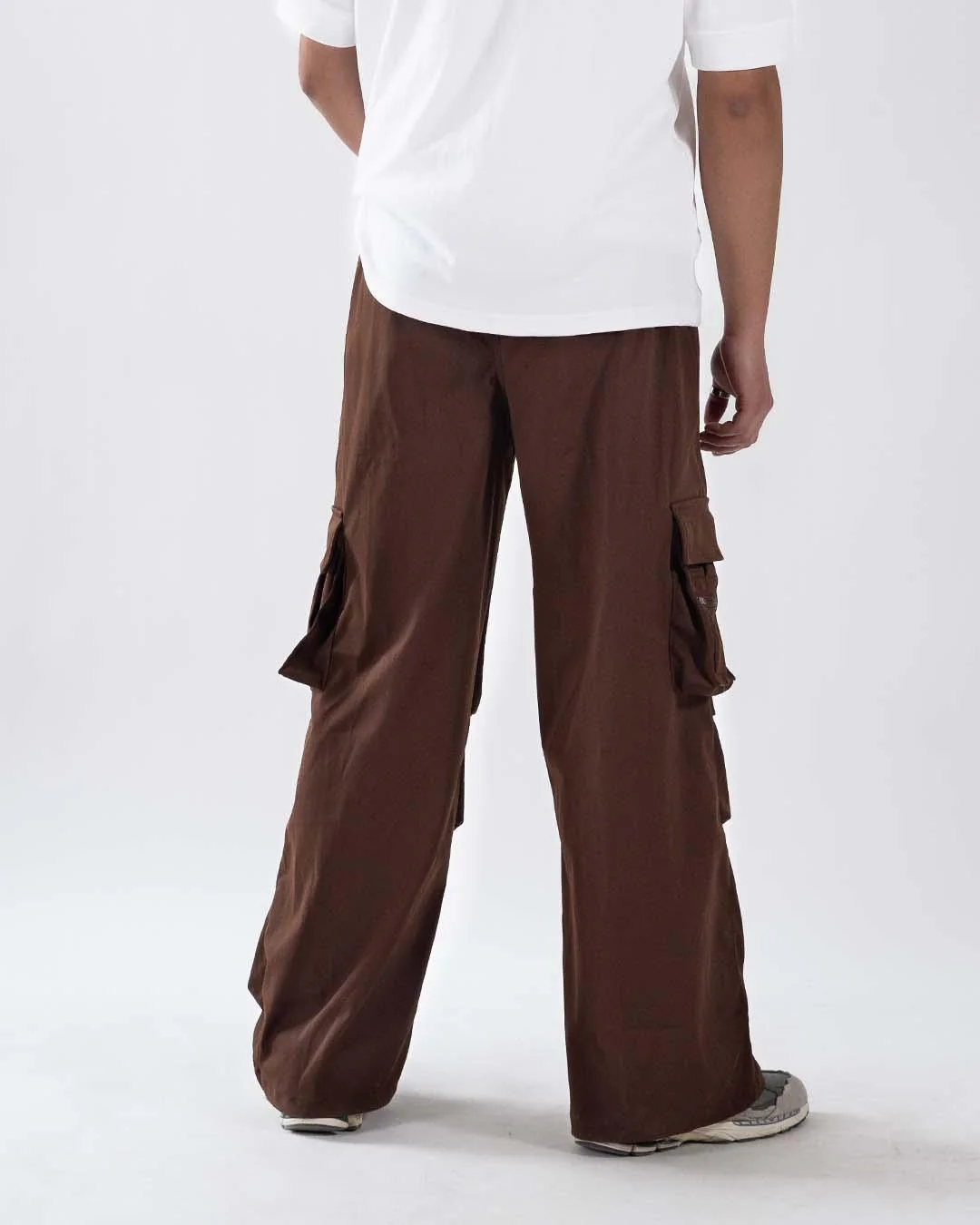 Multi Pocket Men's Straight Leg Cargo Trouser In Chocolate Brown - Image 4