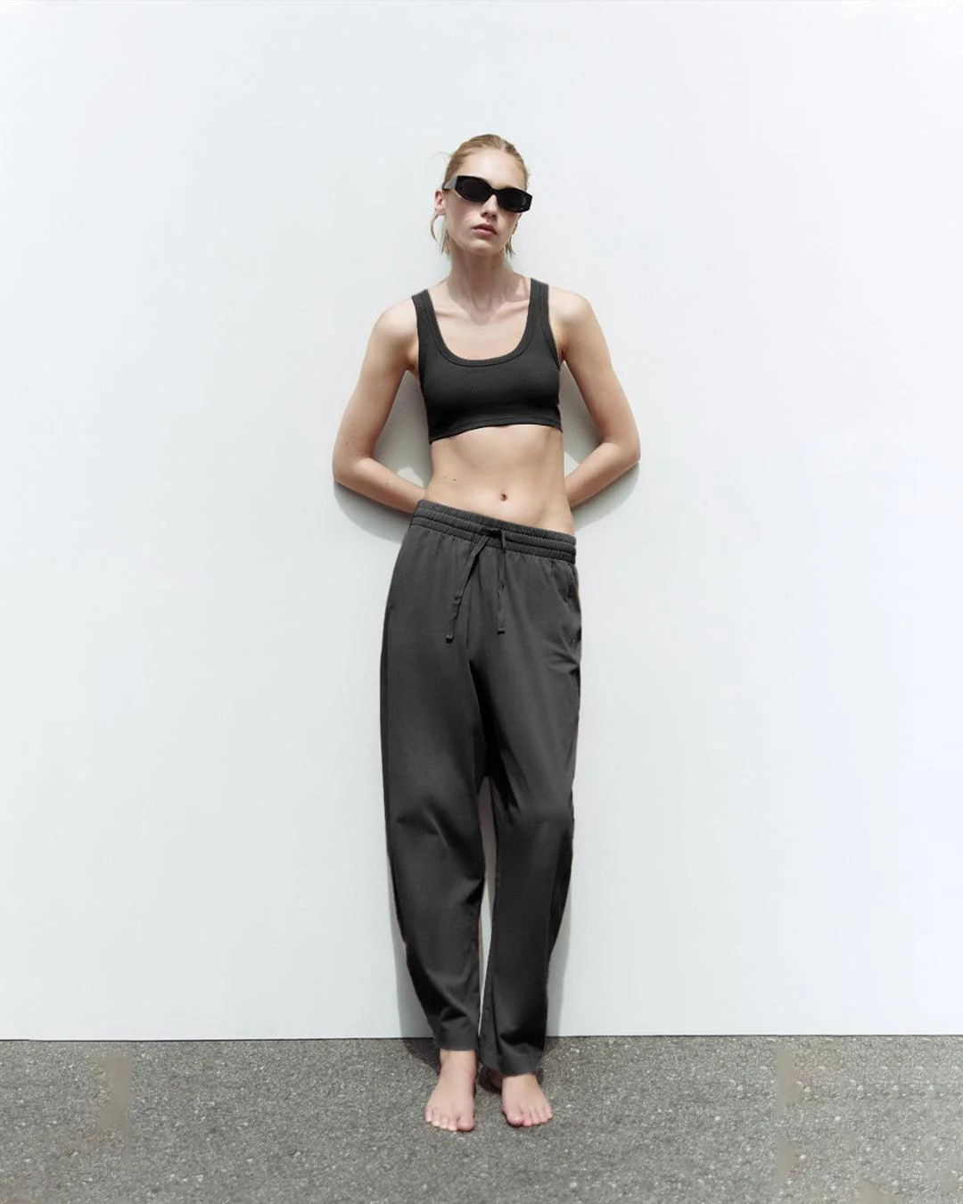 Set Of Two : Corset Style Top & Relaxed Fit Joggers in Black - Image 3