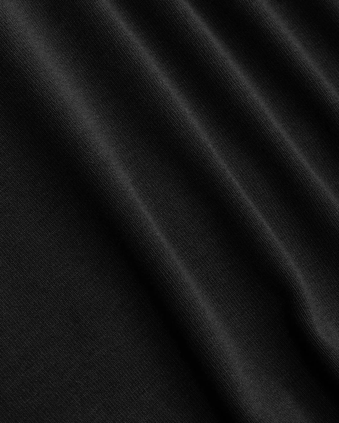 Sleeveless Ruched Black Crop Top Curve & Plus - Image 5