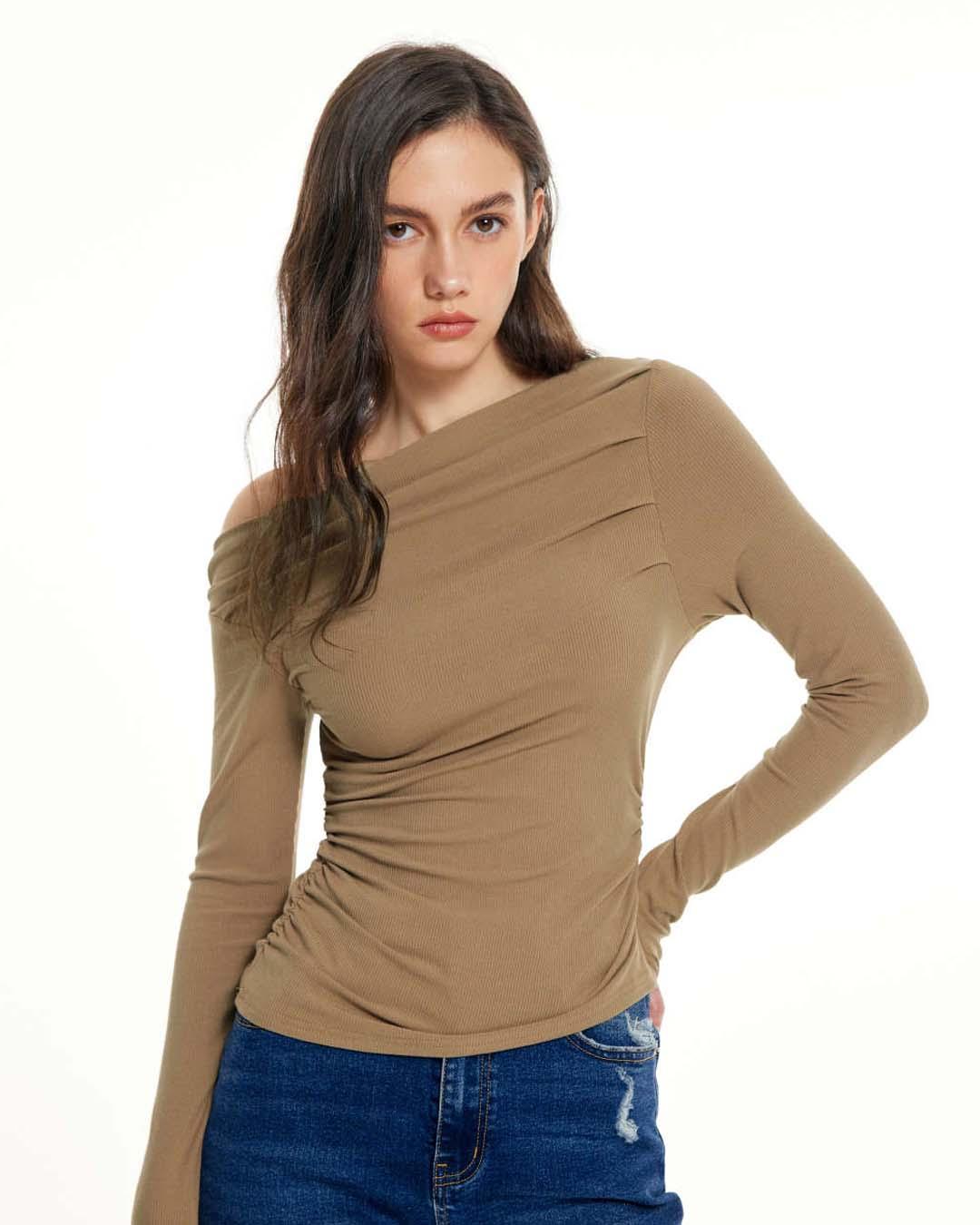 Solid Asymmetrical Neck Ruched Long Sleeve Brown Top - Image 3