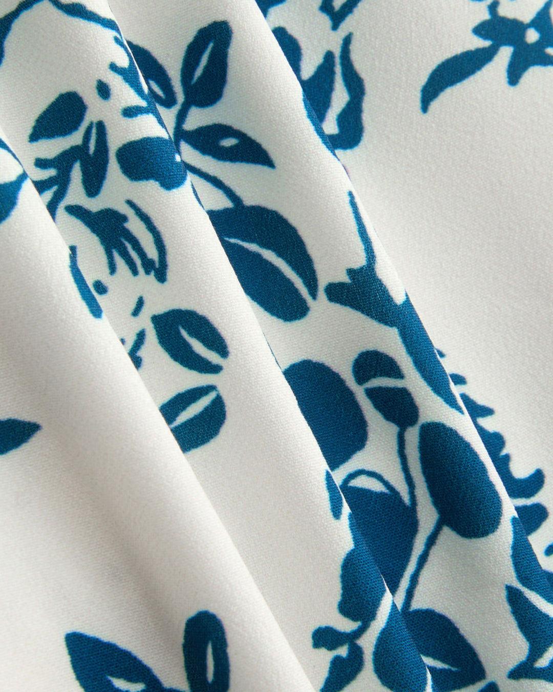 Sweetheart Floral Knotted Shirred Crop Tank Top - Image 4