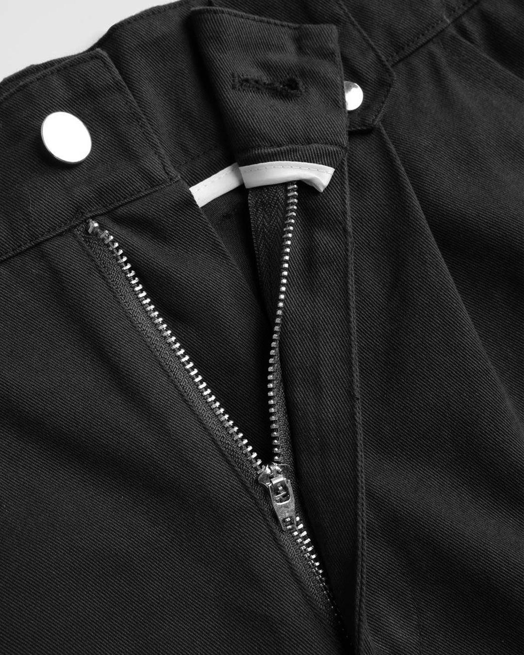 Y2K Baggy Fit Women Cargo In Black - Image 5